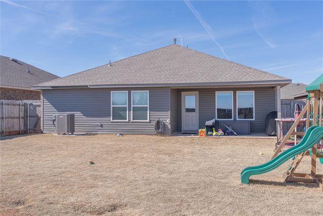 4116 Canyon Ridge Lane, Mustang, OK 73064
