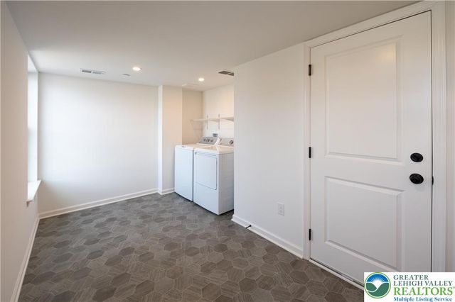 560 Long Street 1, Emmaus Boro, PA 18049