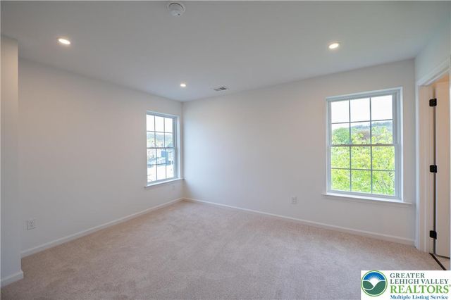 560 Long Street 1, Emmaus Boro, PA 18049