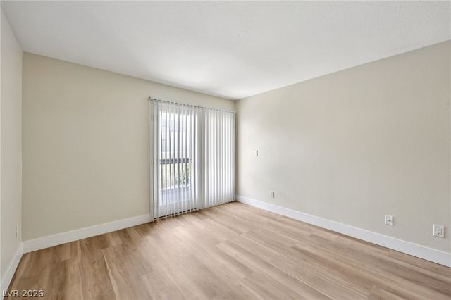 8913 Antioch Way, Las Vegas, NV 89117