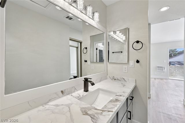 8913 Antioch Way, Las Vegas, NV 89117