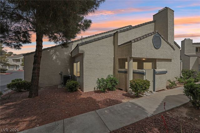 8913 Antioch Way, Las Vegas, NV 89117