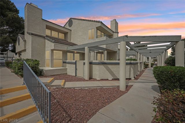 8913 Antioch Way, Las Vegas, NV 89117