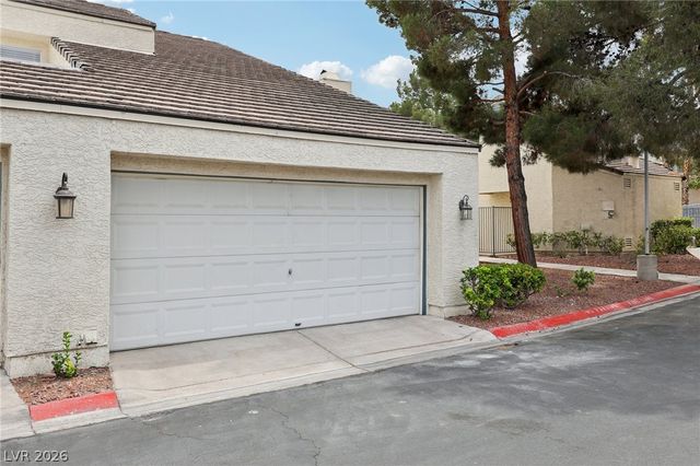 8913 Antioch Way, Las Vegas, NV 89117