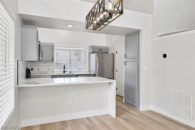 8913 Antioch Way, Las Vegas, NV 89117