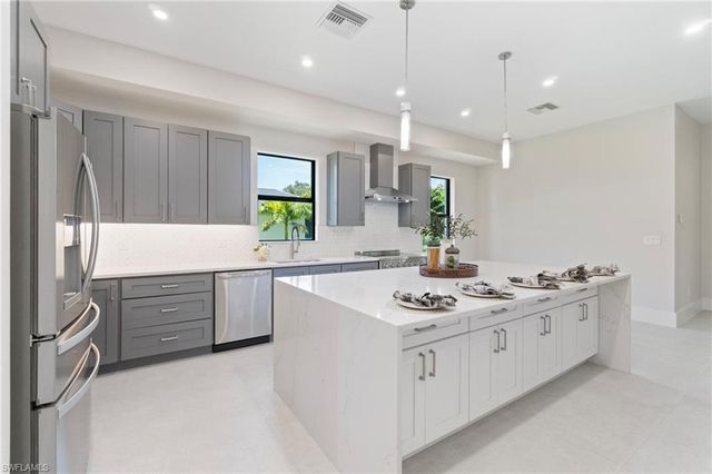 2769 Van Buren AVE, Naples, FL 34112