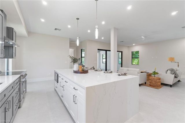 2769 Van Buren AVE, Naples, FL 34112