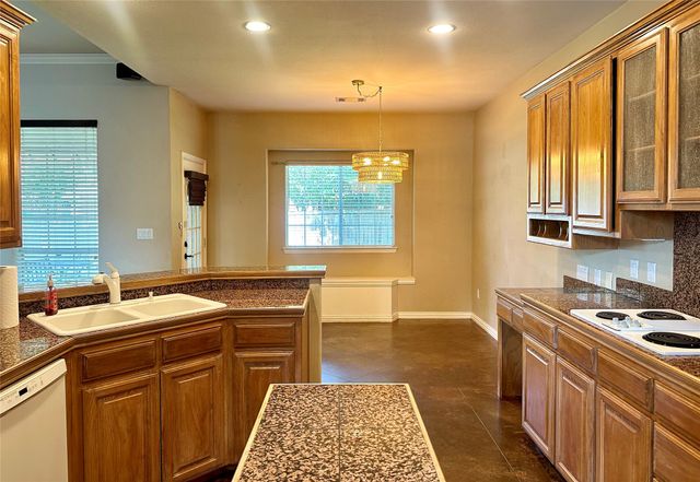 8105 Pecan Ridge Drive, North Richland Hills, TX 76182