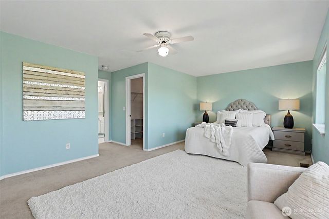 719 Kensington Avenue S, Kent, WA 98030
