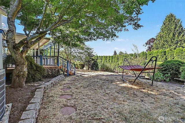 719 Kensington Avenue S, Kent, WA 98030
