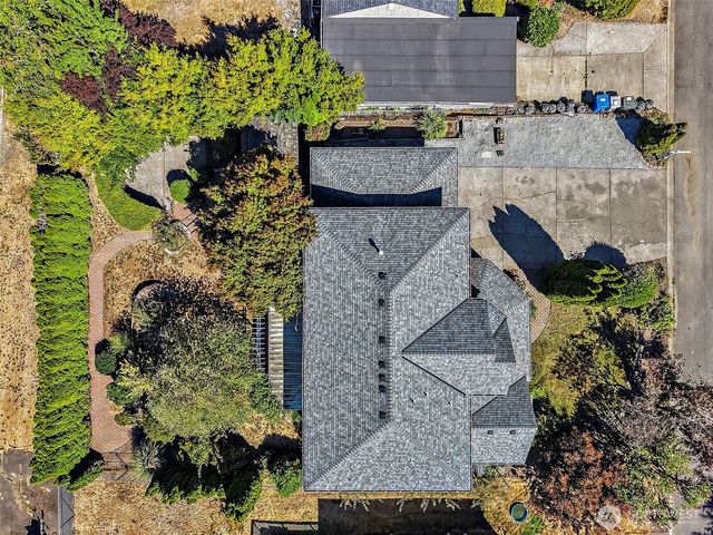719 Kensington Avenue S, Kent, WA 98030
