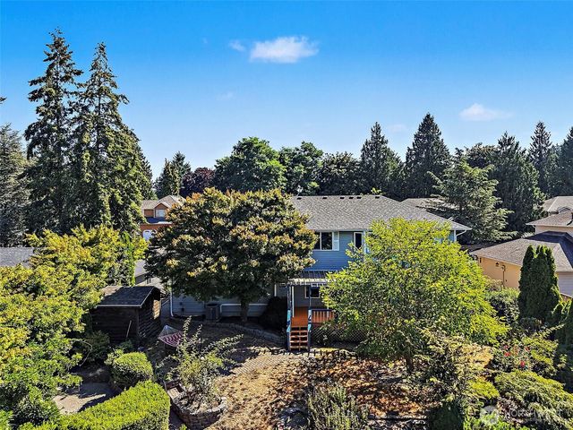 719 Kensington Avenue S, Kent, WA 98030