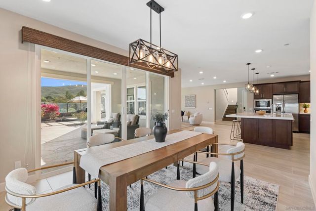 2966 Hayloft Pl, Escondido, CA 92029