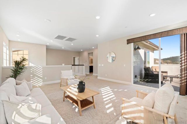 2966 Hayloft Pl, Escondido, CA 92029