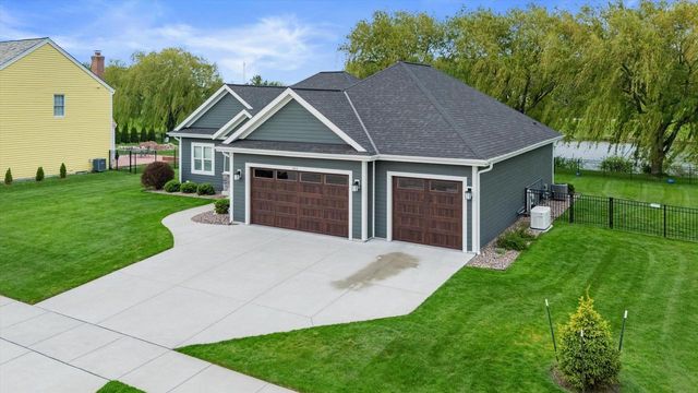 3013 Crosswinds DRIVE, Mount Pleasant, WI 53403
