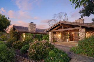 15943 Ranch Hollow Rd, Poway, CA 92064