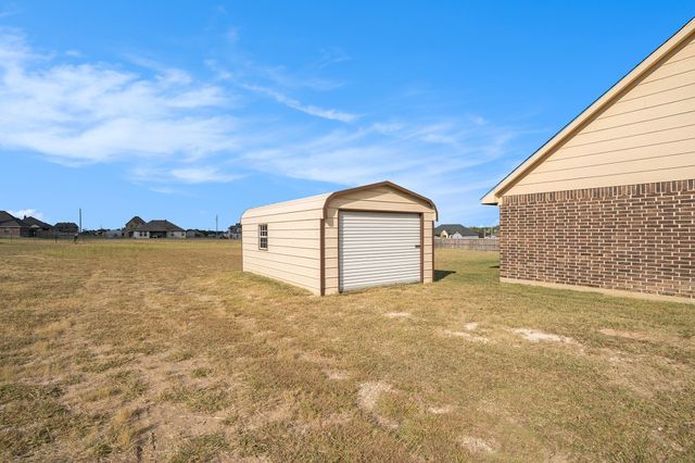 6204 Kentucky Street, Joshua, TX 76058