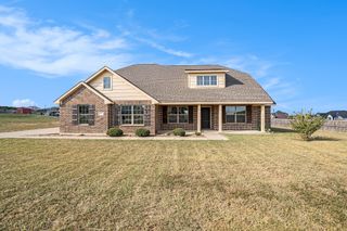 6204 Kentucky Street, Joshua, TX 76058