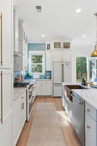 7 Davan Drive, Charleston, SC 29407