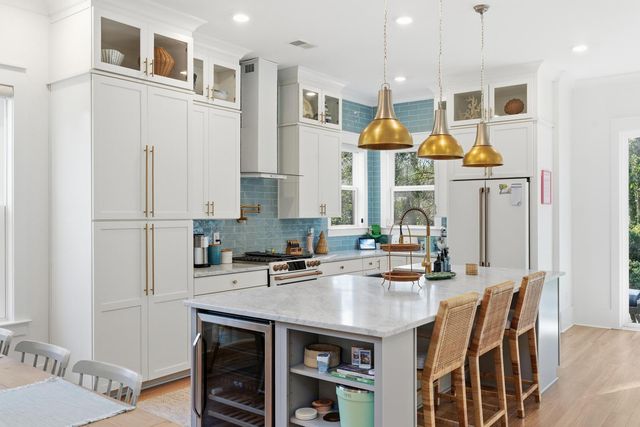 7 Davan Drive, Charleston, SC 29407