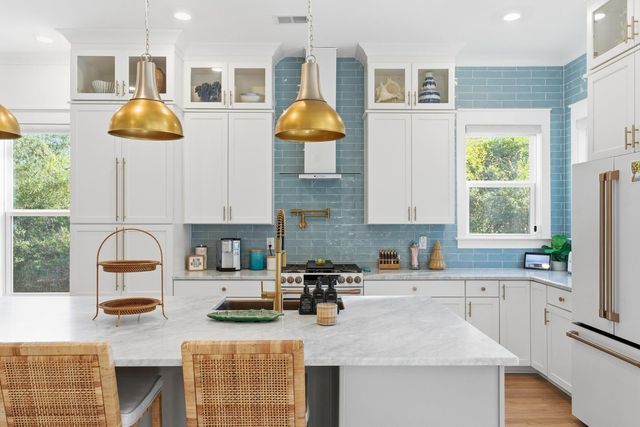 7 Davan Drive, Charleston, SC 29407