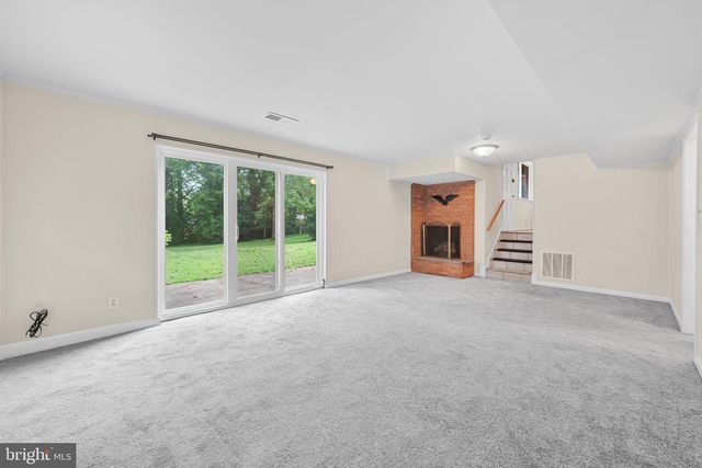 9813 INGLEMERE DR, Bethesda, MD 20817