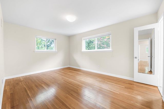 9813 INGLEMERE DR, Bethesda, MD 20817
