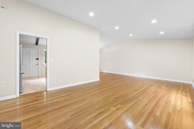 9813 INGLEMERE DR, Bethesda, MD 20817
