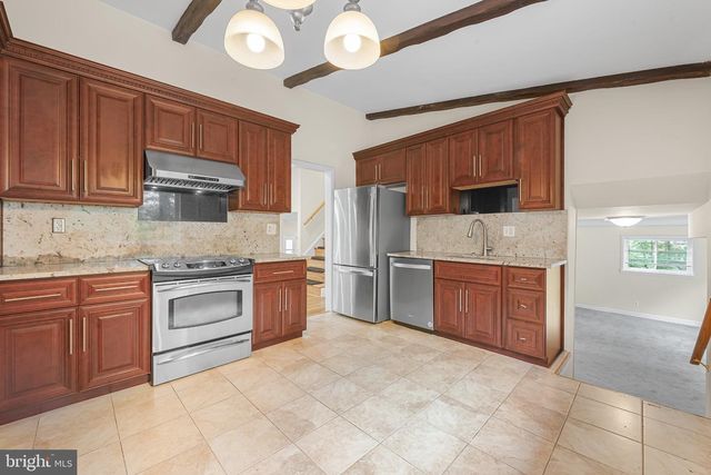 9813 INGLEMERE DR, Bethesda, MD 20817