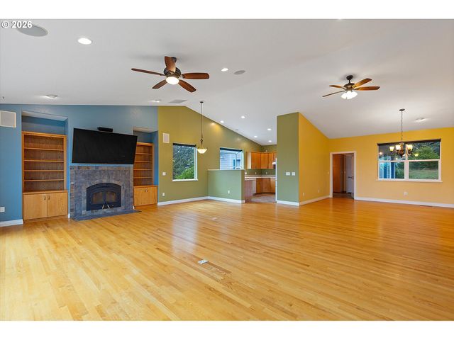 90 CAPE FOULWEATHER Ln, Otter Rock, OR 97369