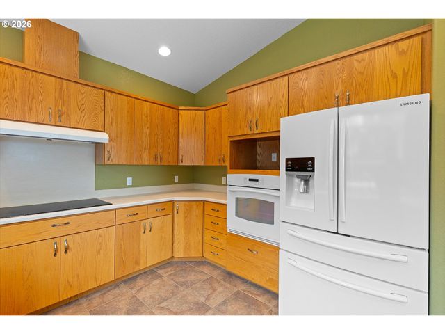 90 CAPE FOULWEATHER Ln, Otter Rock, OR 97369