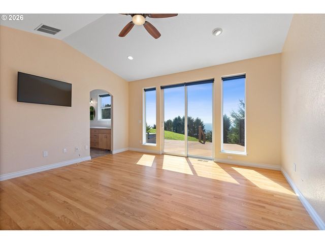 90 CAPE FOULWEATHER Ln, Otter Rock, OR 97369