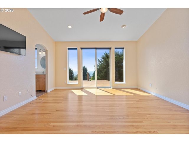 90 CAPE FOULWEATHER Ln, Otter Rock, OR 97369