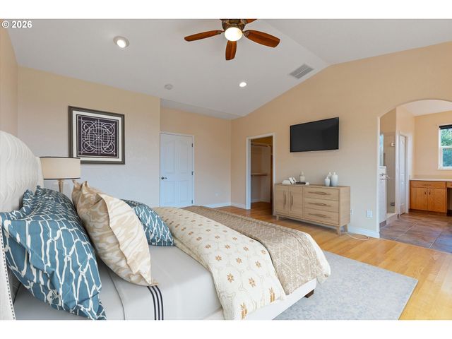 90 CAPE FOULWEATHER Ln, Otter Rock, OR 97369