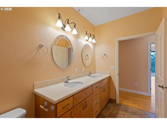 90 CAPE FOULWEATHER Ln, Otter Rock, OR 97369