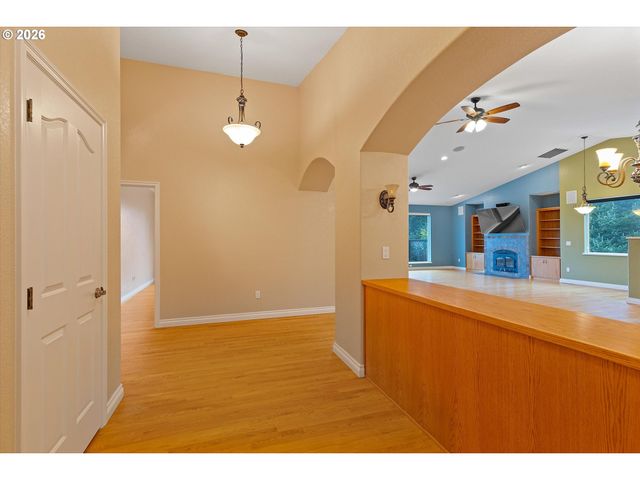 90 CAPE FOULWEATHER Ln, Otter Rock, OR 97369