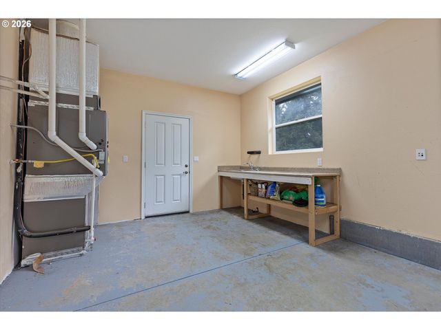 90 CAPE FOULWEATHER Ln, Otter Rock, OR 97369