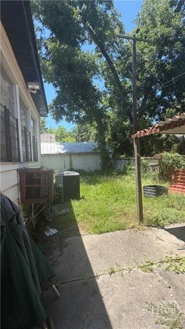 1120 E 40th Drive, Savannah, GA 31404