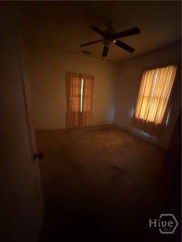 1120 E 40th Drive, Savannah, GA 31404