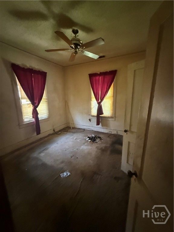 Image 7 of property listing at 1120 E 40th Drive, Savannah, GA 31404