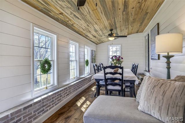 8864 US Highway 61, Ste Genevieve, MO 63670