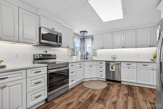 8864 US Highway 61, Ste Genevieve, MO 63670