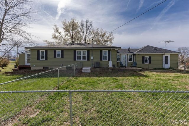 8864 US Highway 61, Ste Genevieve, MO 63670