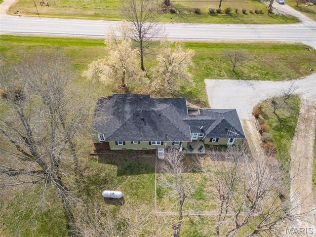 8864 US Highway 61, Ste Genevieve, MO 63670