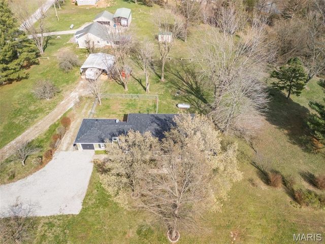 8864 US Highway 61, Ste Genevieve, MO 63670