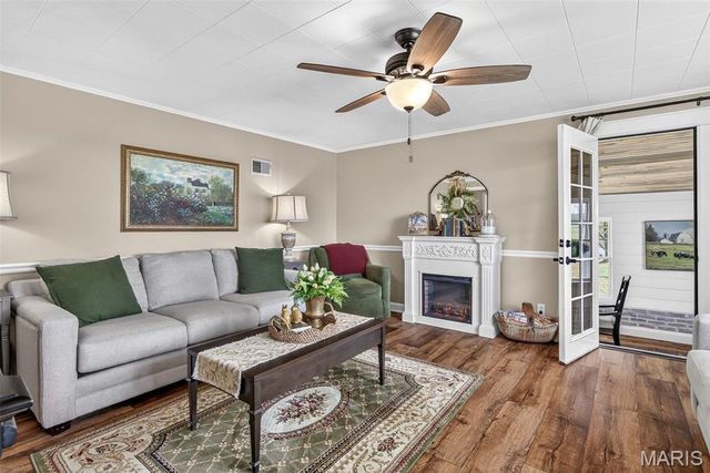 8864 US Highway 61, Ste Genevieve, MO 63670