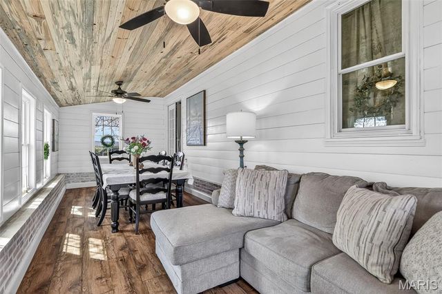 8864 US Highway 61, Ste Genevieve, MO 63670