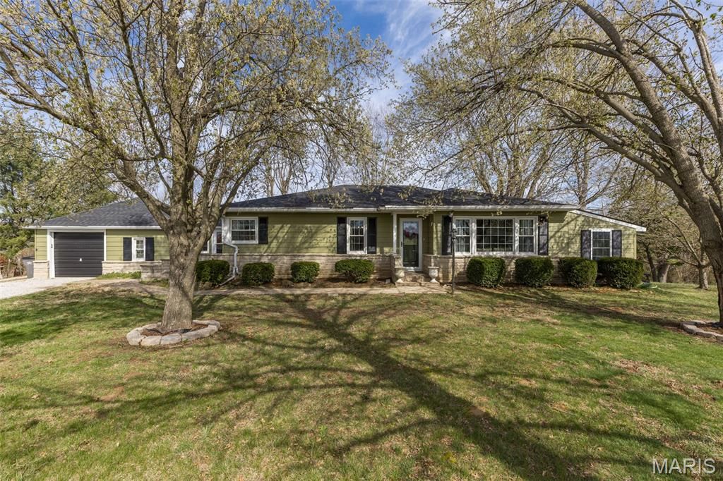 8864 US Highway 61, Ste Genevieve, MO 63670