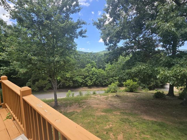 33 Field Crest Drive, Murphy, NC 28906