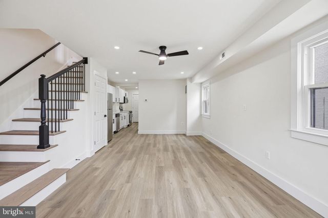 4616 HANNA PL SE, Washington, DC 20019